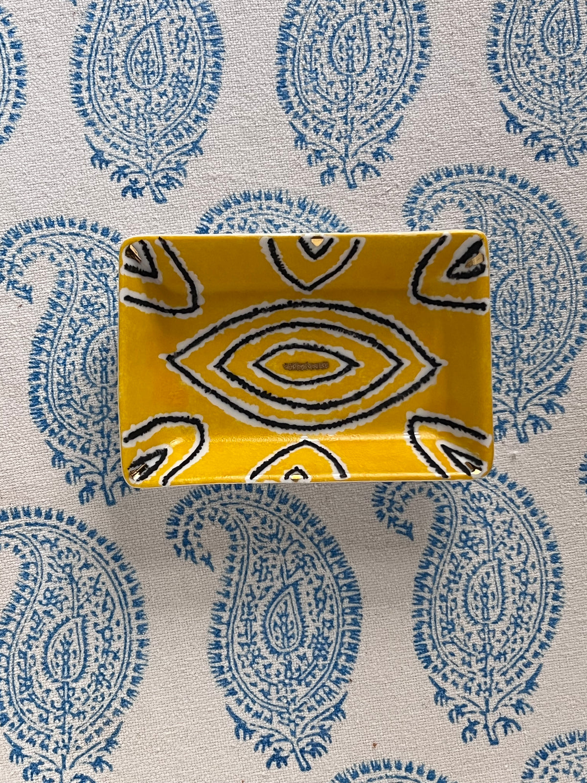 Ikat pattern vide poche